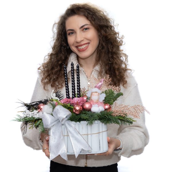 ARANJAMENT ELEGANTA DE IARNA IN NUANTE ROZ