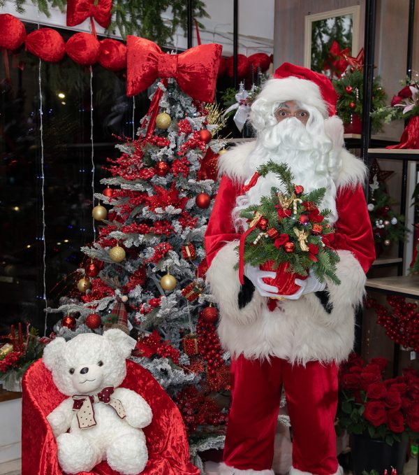 BRAD CADOURILE LUI MOS CRACIUN