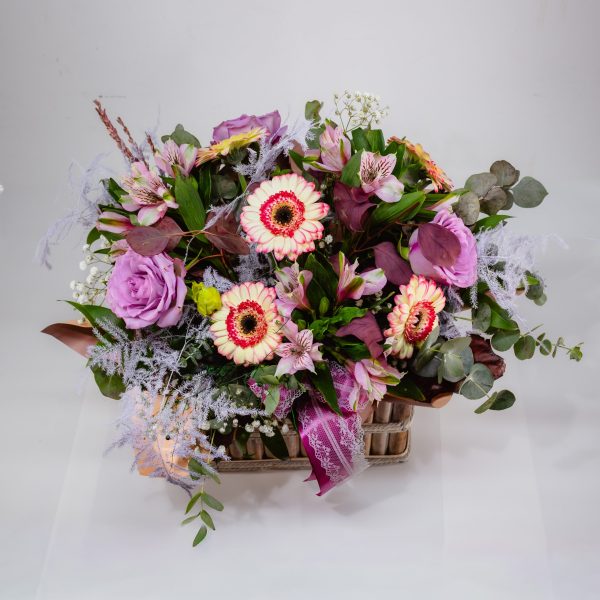 ARANJAMENT FLORAL IN NUANTE PASTELATE