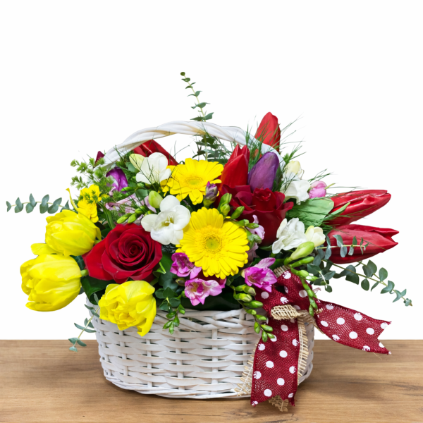 ARANJAMENT FLORAL VESEL DE PRIMĂVARĂ ÎN COȘ